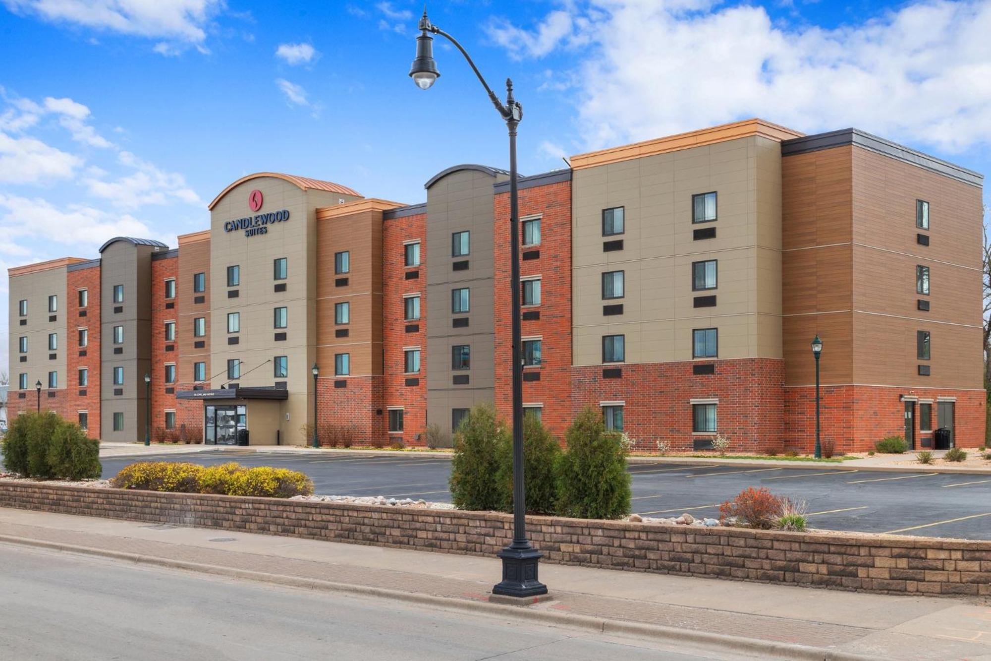 Candlewood Suites La Crosse By Ihg Exterior photo